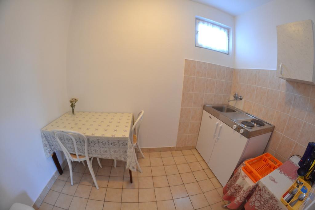 Apartment Beg Rab Town Luaran gambar