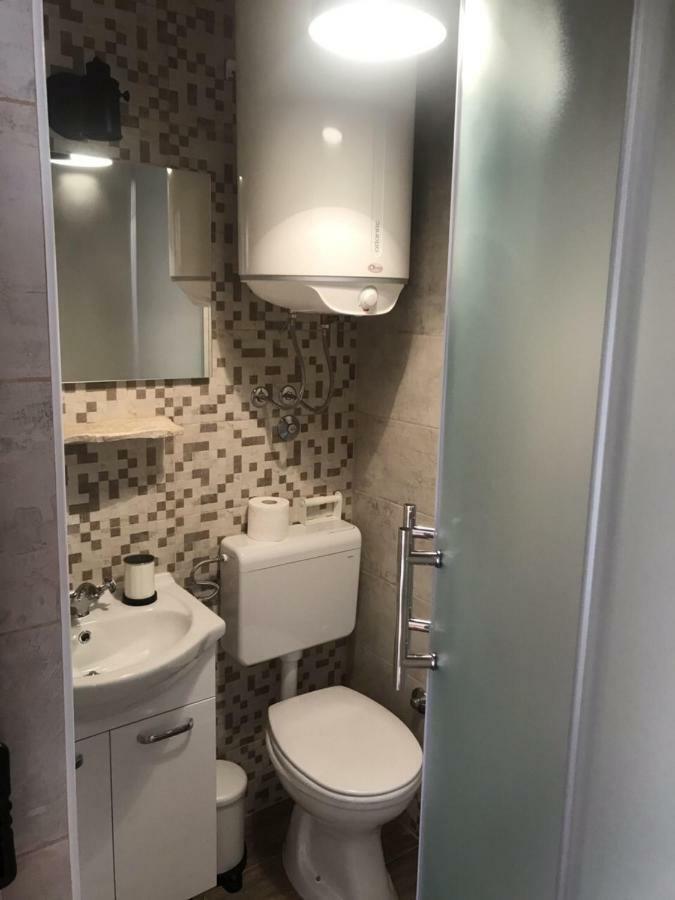 Apartment Beg Rab Town Luaran gambar